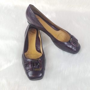 Nurture Lynx Leather  Buckle Accent 8